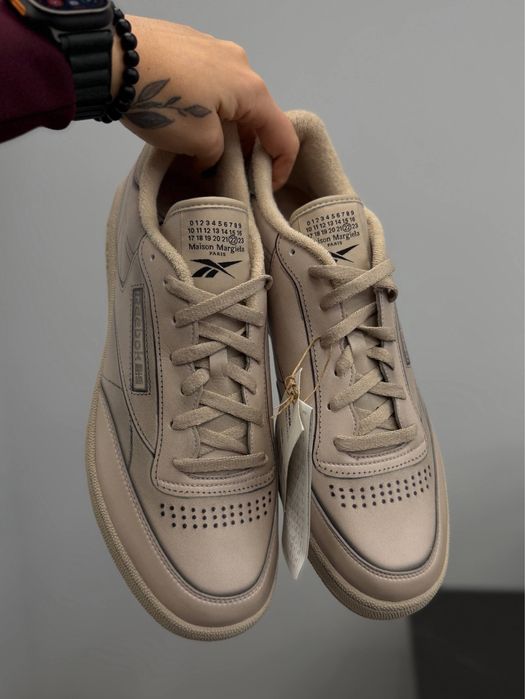 Оригінальні кросівки Reebok Maison Margiela X Club C Grey GX5142