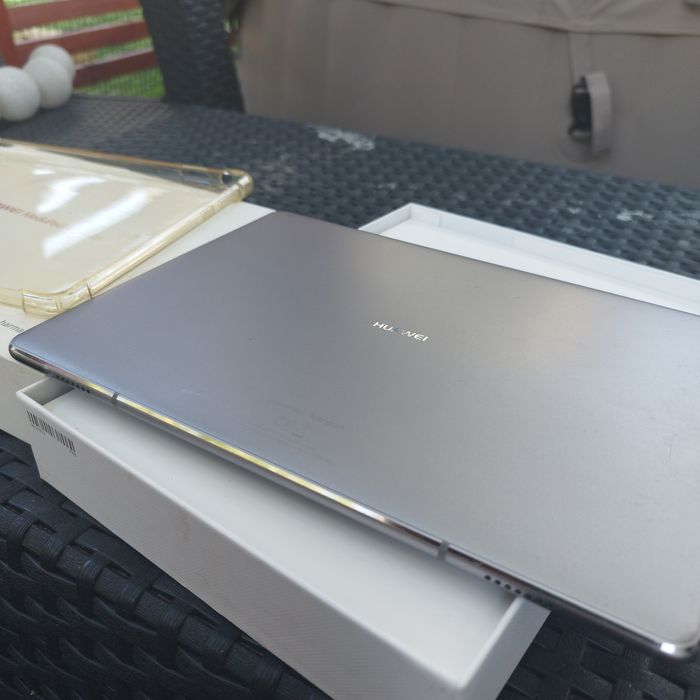 Huawei media pad M3 lite