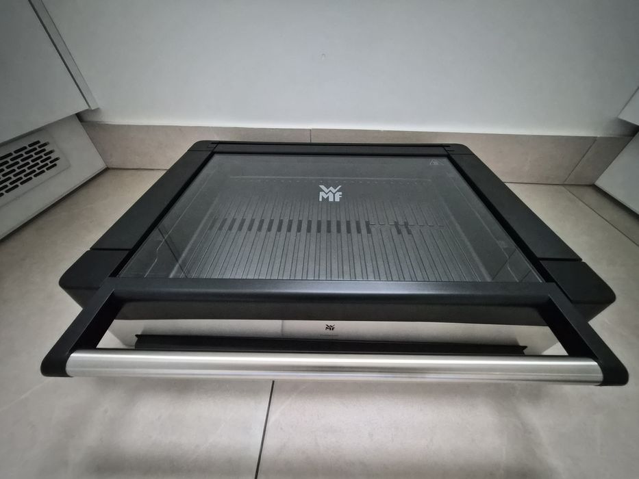 WMF - Grill elektryczny stołowy z pokrywą Lono