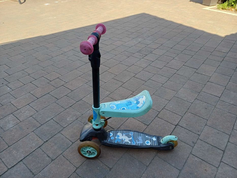 Hulajnoga tixi 3 kołowa z siedziskiem i świeconce kółka