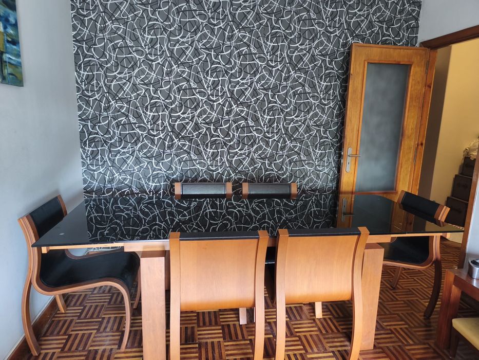 Mesa de jantar extensível em vidro + 6 cadeiras