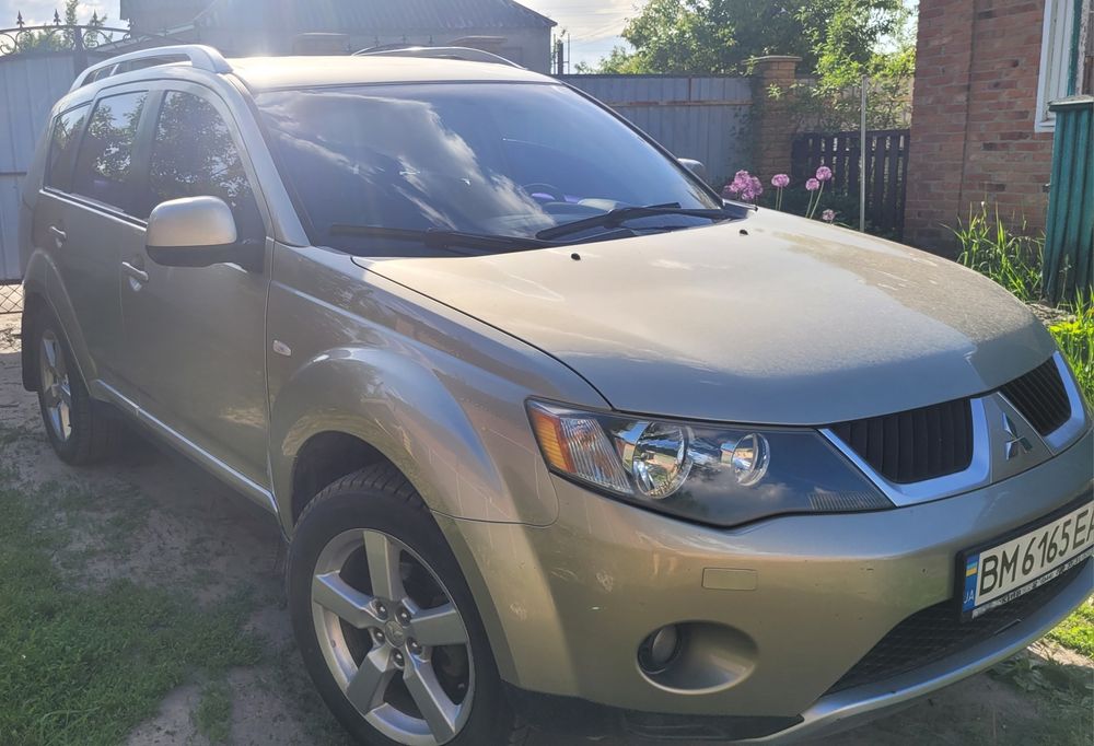 Продам автомобіль Mitsubishi Outlander