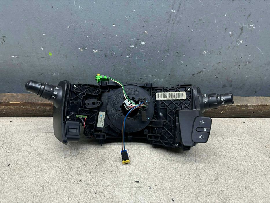 Przełącznik Zespolony Pająk Renault Scenic II 61.880.051