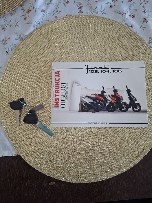 Skuter Junak serwisowany