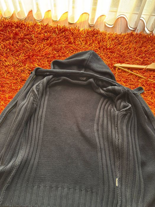 Casaco de malha com capuz