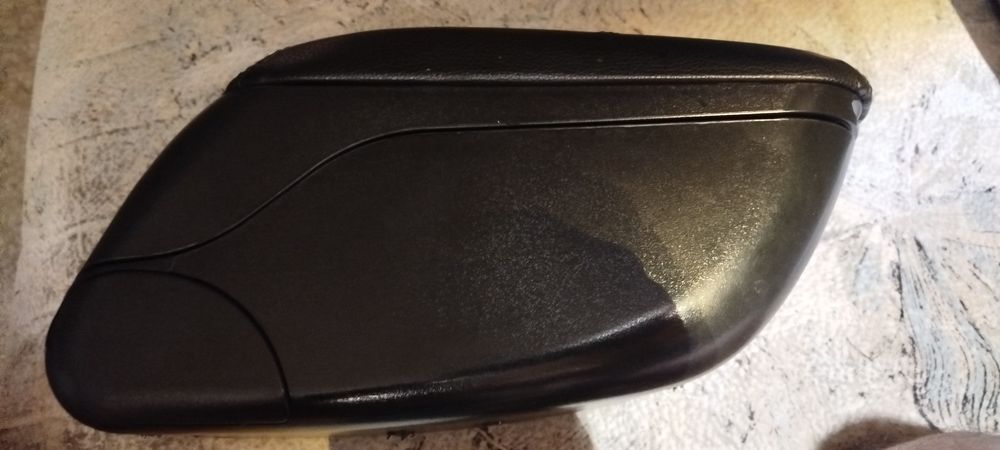 Подлокотник универсальный