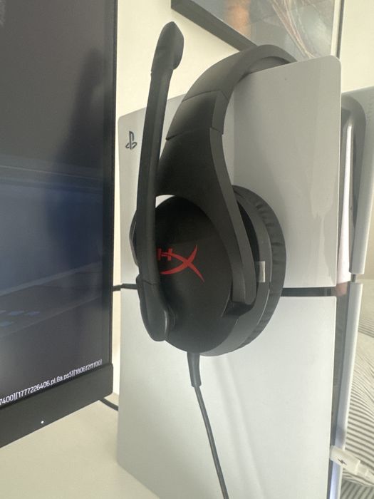 PS5 Controller Preto + HYPERX Cloud Stinger