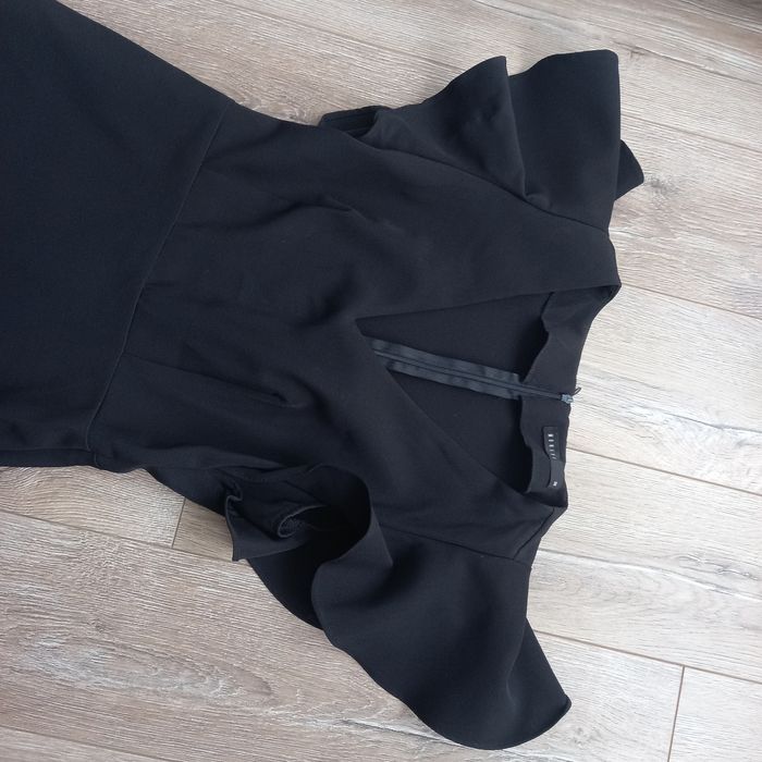 Czarna sukienka mohiti r. 36 stab bdb