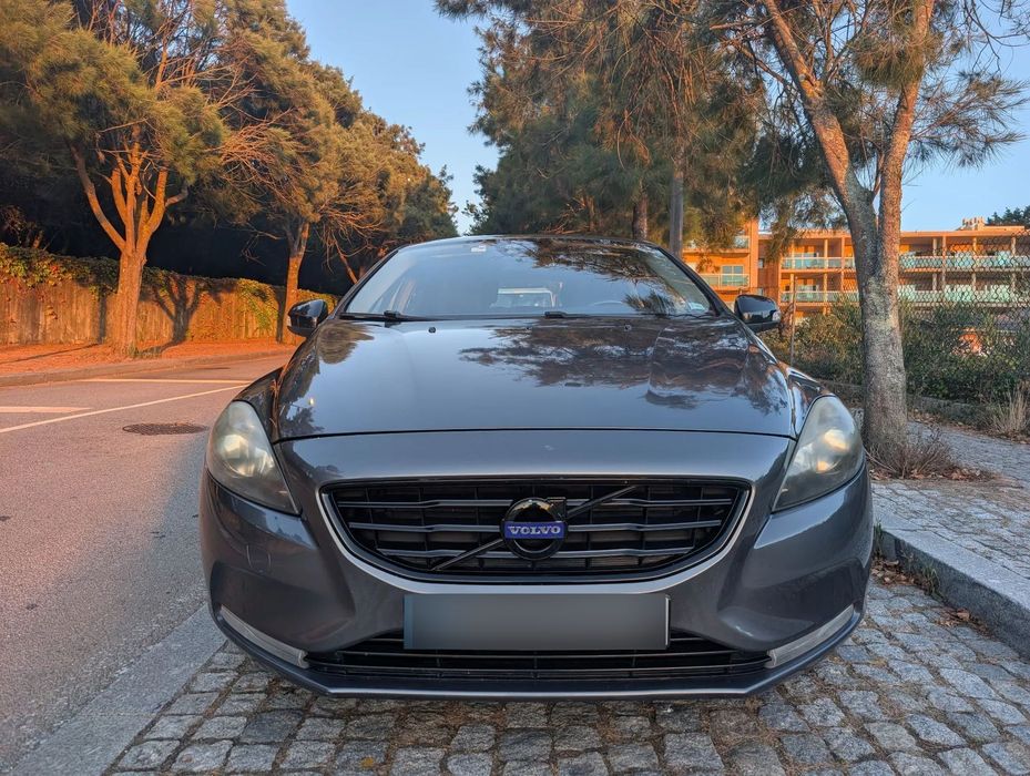 Volvo V40 D2 — foto 2