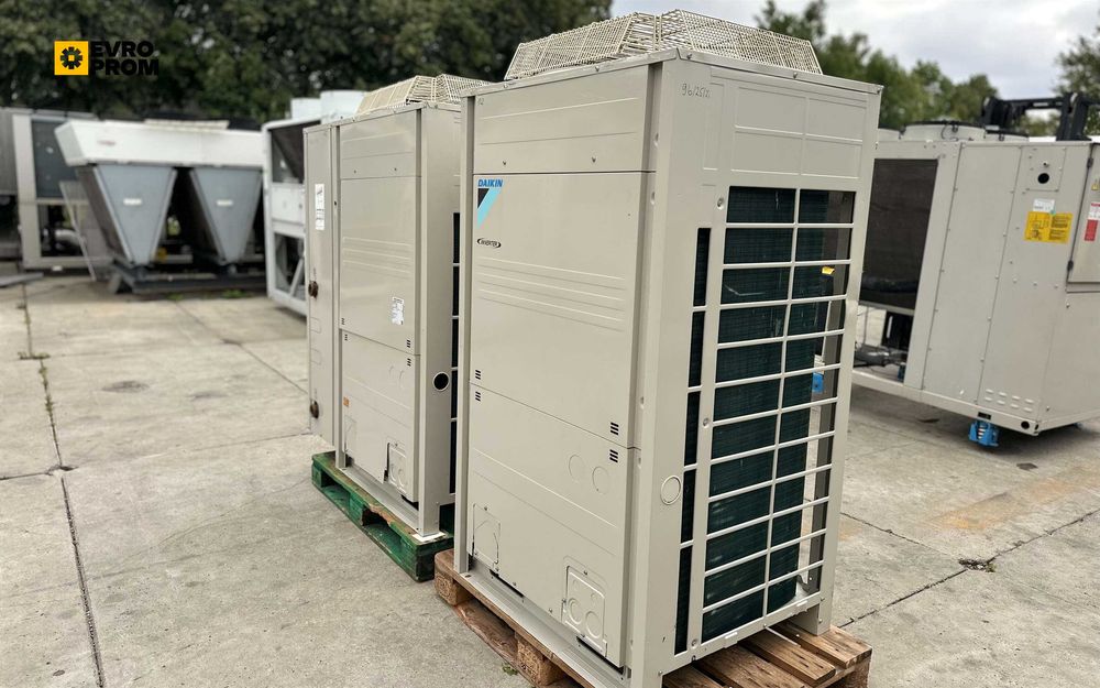 Чіллер / Тепловий насос DAIKIN EWYQ050CAWP H 50.5 кВт / 50.3 кВт.