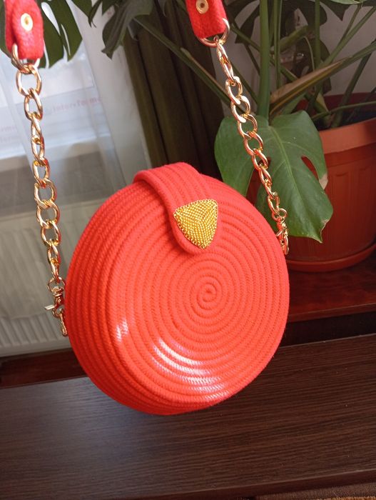 Сумка-таблетка ручної роботи