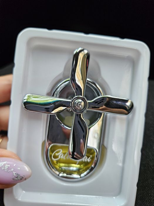 Ароматизатор/аромодифузор автомобільний