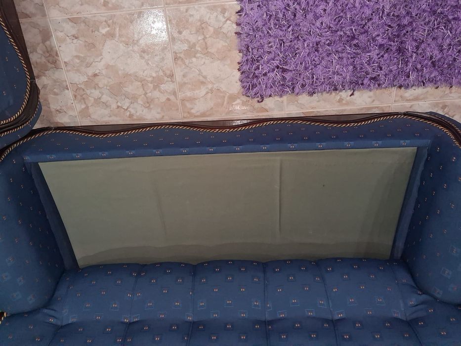 Sofa cama e duas poltronas