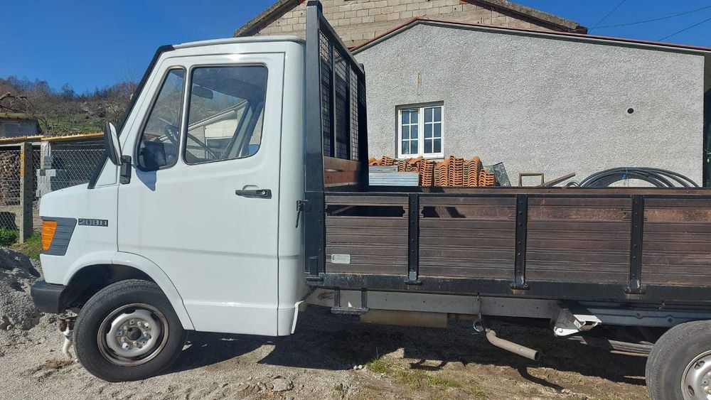 Carrinha Mercedes D280 foto 3