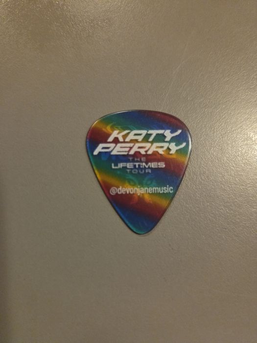 Kostka do gitary z koncertu Katy Pary