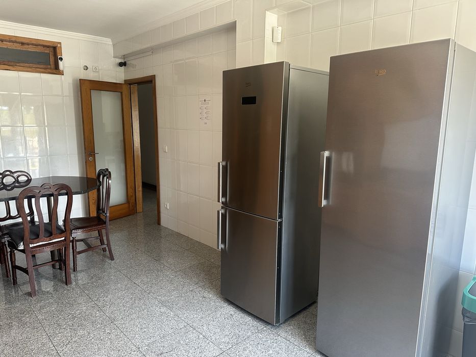 Alugo quarto com tudo incluido