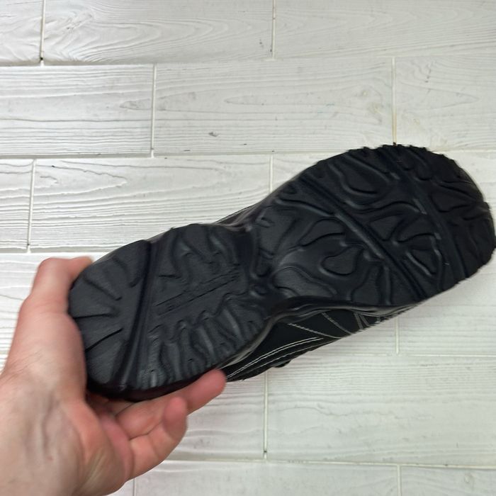 Чоловічі кросівки new balance 703