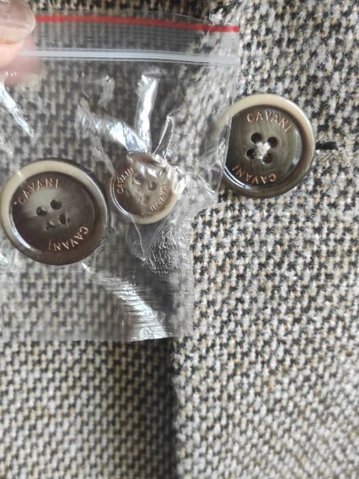 Пальто мужское от Cavani.Для торжественных случаев или повседневности.