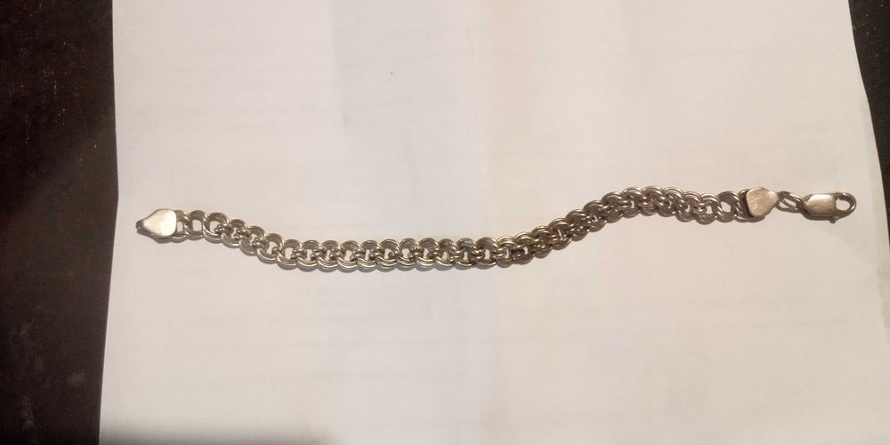 Продам серебрянни браслет