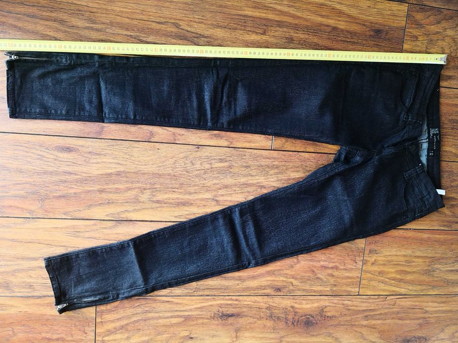 Stylowe spodnie Reserved rozmiar 36