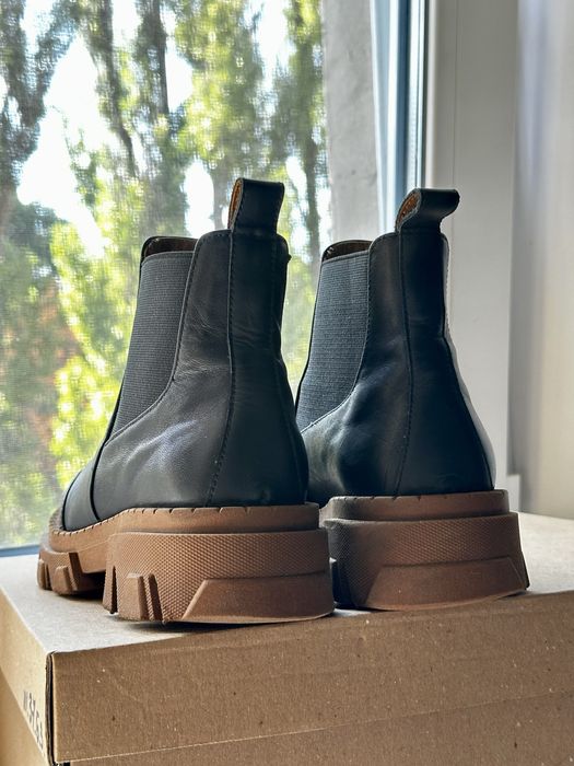 Жіночі черевики Barbilioni 37