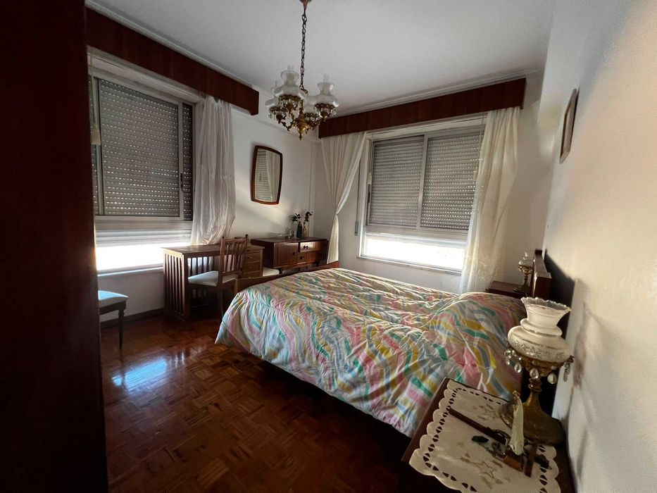 Apartamento T3 na Portela com Garagem