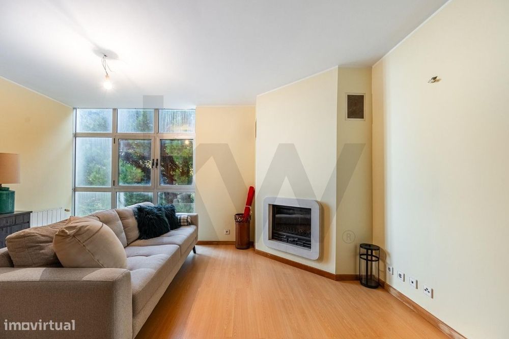 Apartamento T2 Duplex com 137 m2 em Vila Nova da Telha, Maia — Lugar d