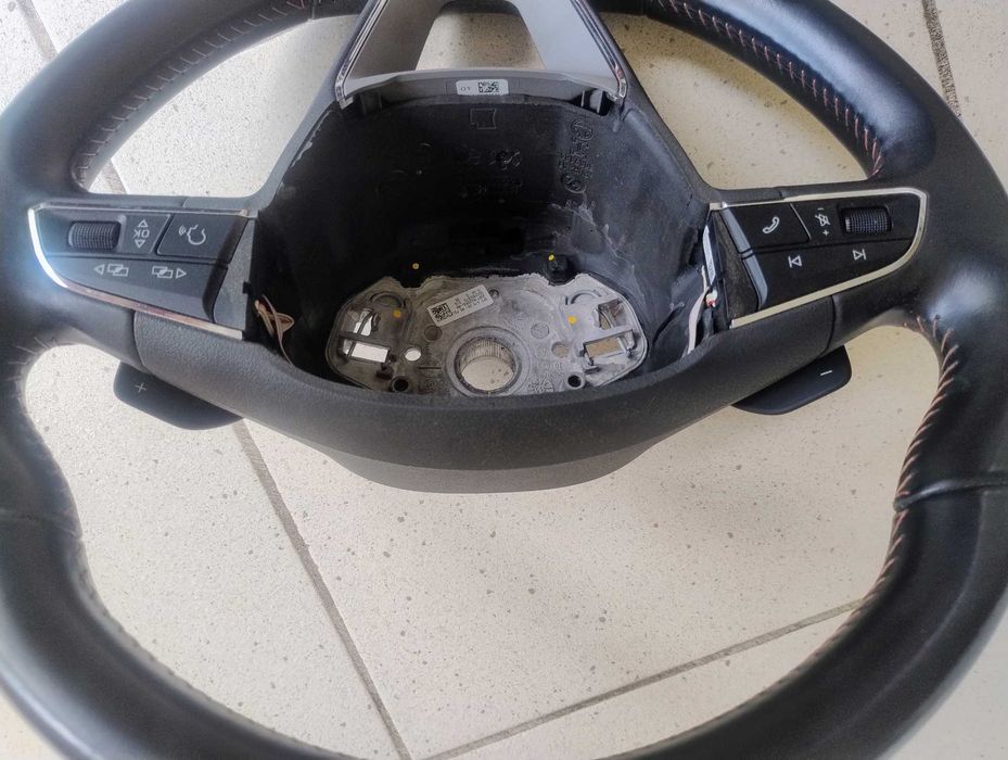Kierownica seat leon 3 skóra automat łopatki