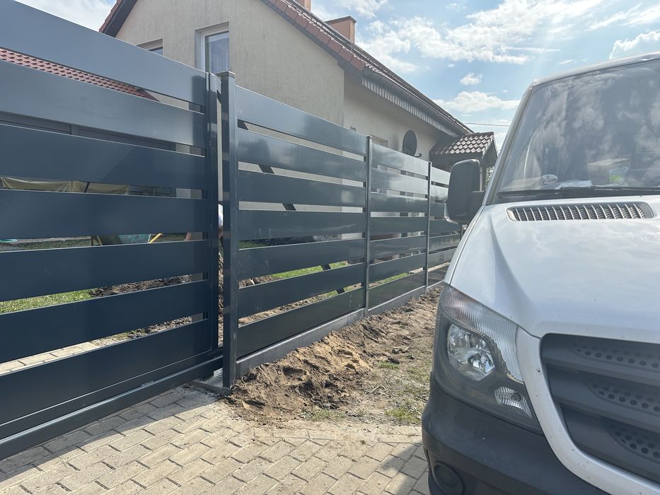 Czujak Ogrodzenia  Palisadowe żaluzja Grzebieniowe  panele Montaż