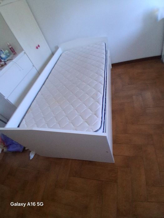 Cama branca solteiro 2,00x1,00