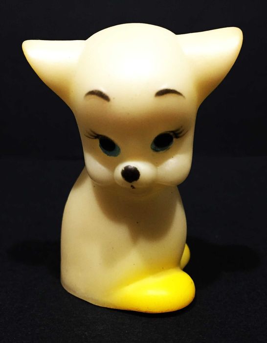 Bonequinho em borracha de chiar feito em Macau - anos 60/70