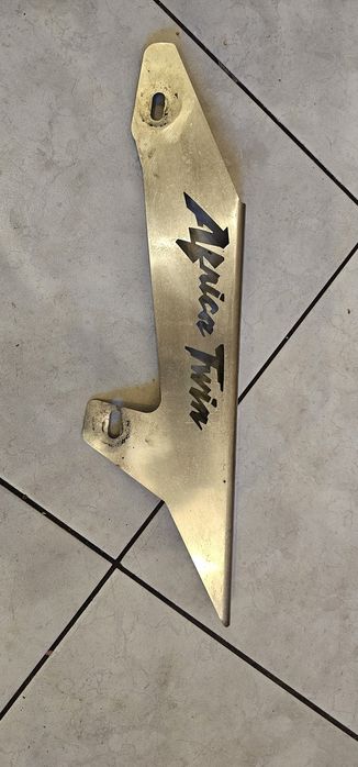 Osłona łańcucha HONDA XRV 750 RD07A RD07 africa twin