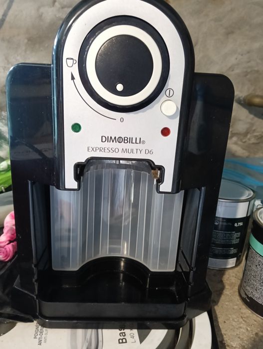 Máquina de café como nova