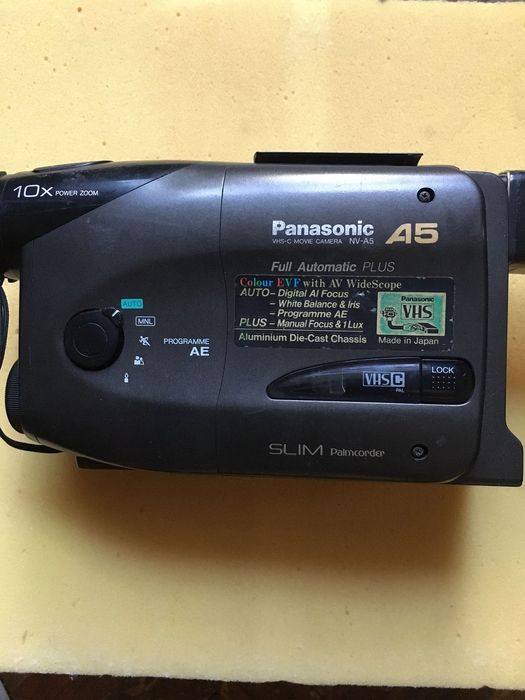 відеокамери ( касета і діск )