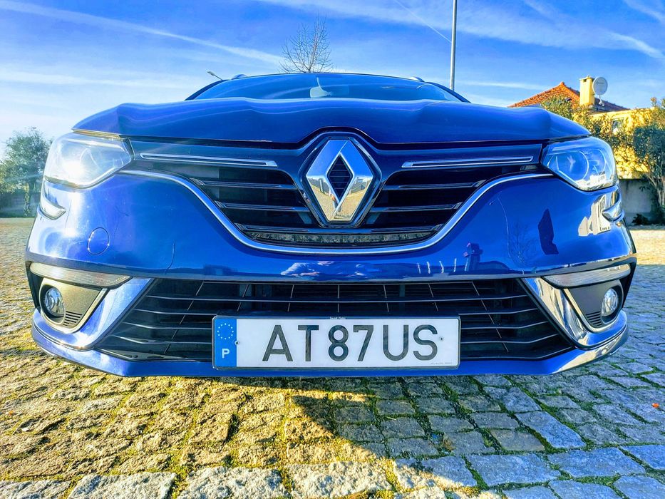 Renault Megane Sport Tourer 1.5 dCi 2018 (Distribuição e Bronzes Novos) - 9.400€
