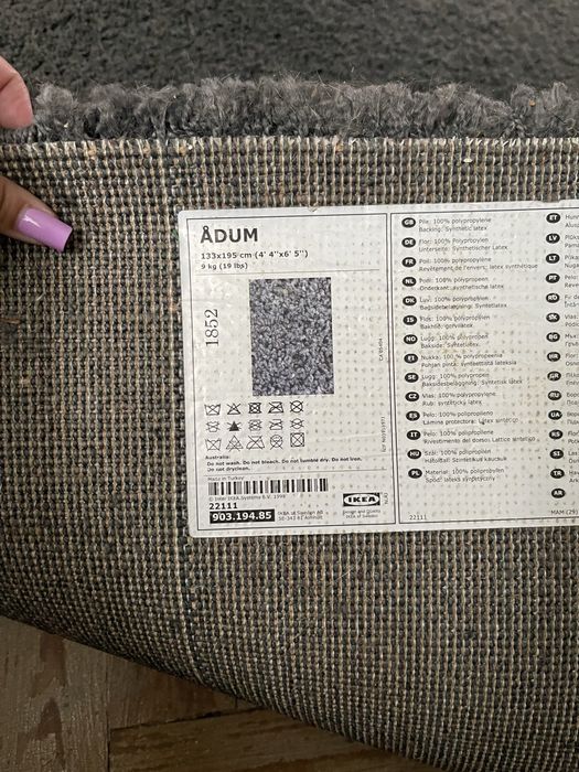 Tapete cinza do Ikea