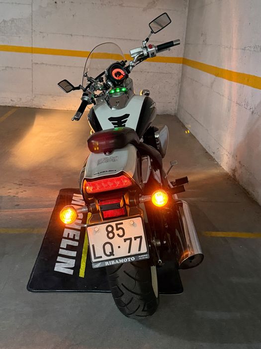 Suzuki Intruder VZ800 | 2009 | Muito estimada