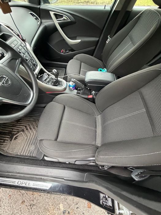 Opel Astra J 1.6 benzyna/lpg