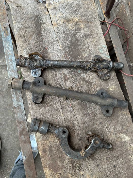 Ось  подкова  Волга Газ-21 Новое.