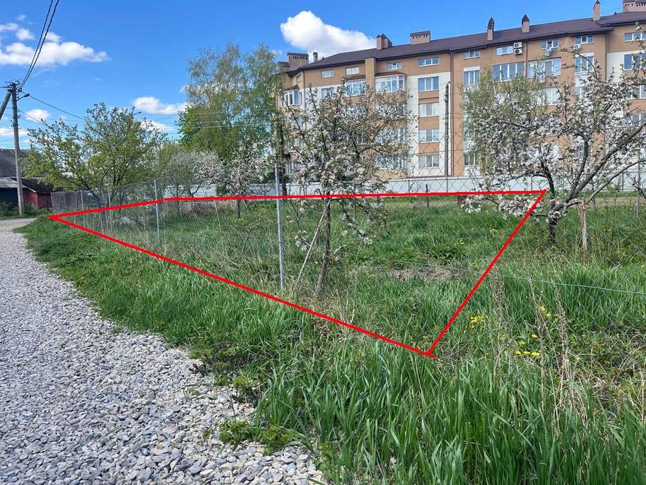 Продам земельну ділянку 6 сот під будівництво в Микитинцях