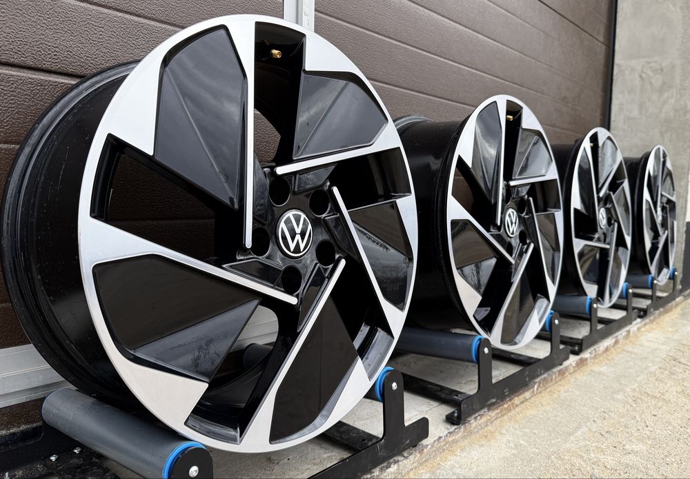 4x felgi aluminiowe 5x112 r18 et50 7,5J Alufelgi Oryginał VW 18”