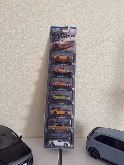 Varios carrinhos Hotwheels