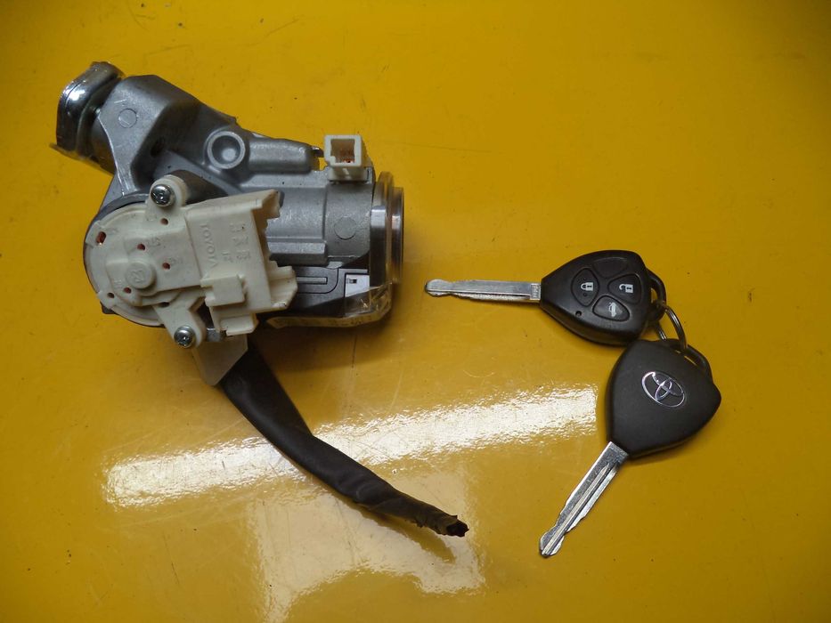 Замок зажигания Toyota Avensis (T27) з 09-18 р.в.