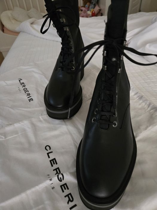 Botas da conceituada marca Clergerie, novas
