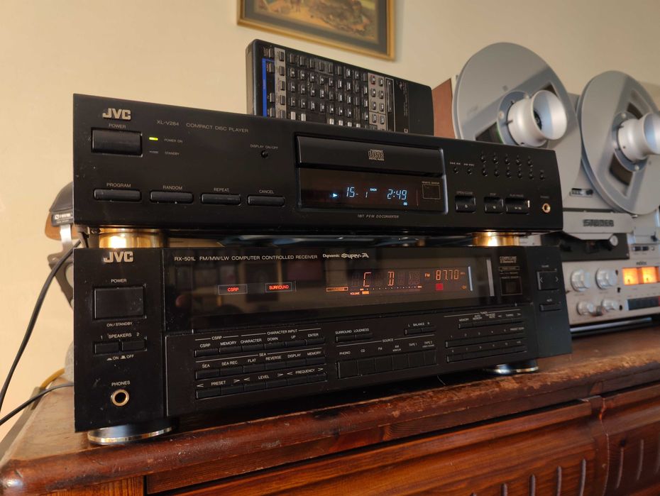 JVC-RM RX-501L + Pilot