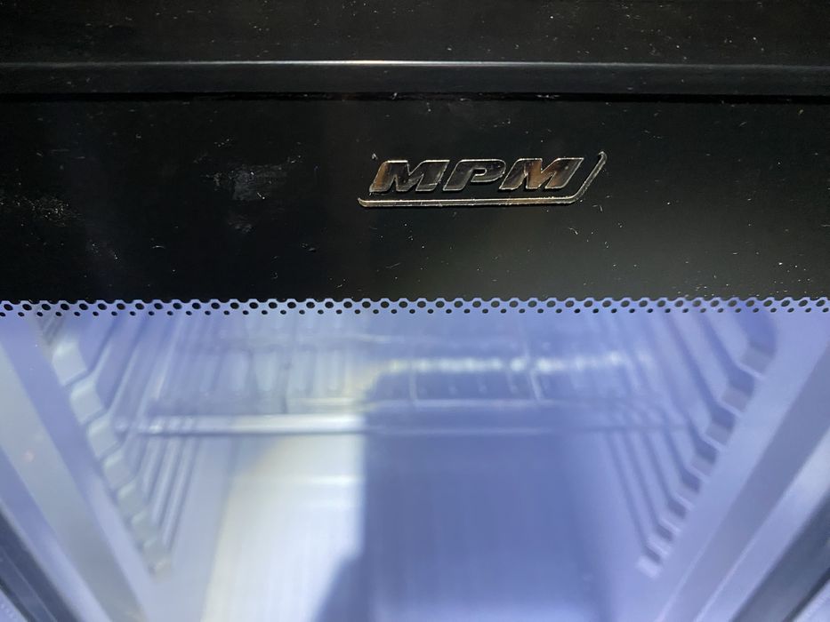 Холодильник для напитков