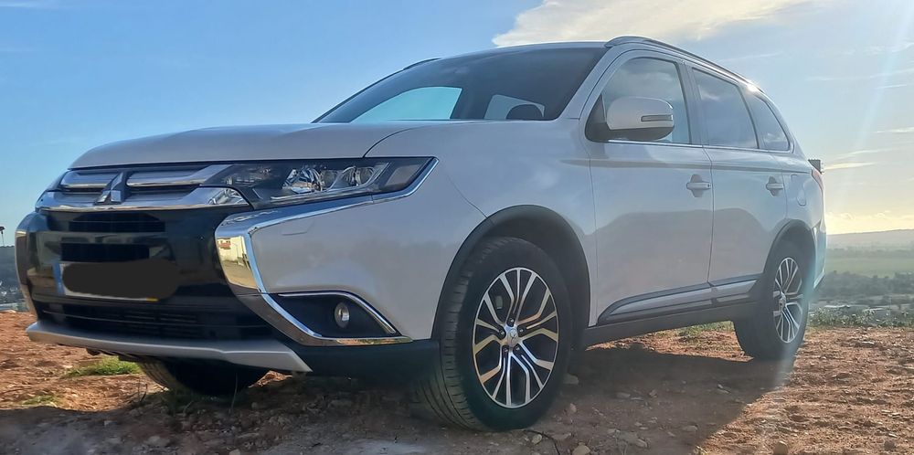 Mitsubishi Outlander 2.2 DI-D Intense
