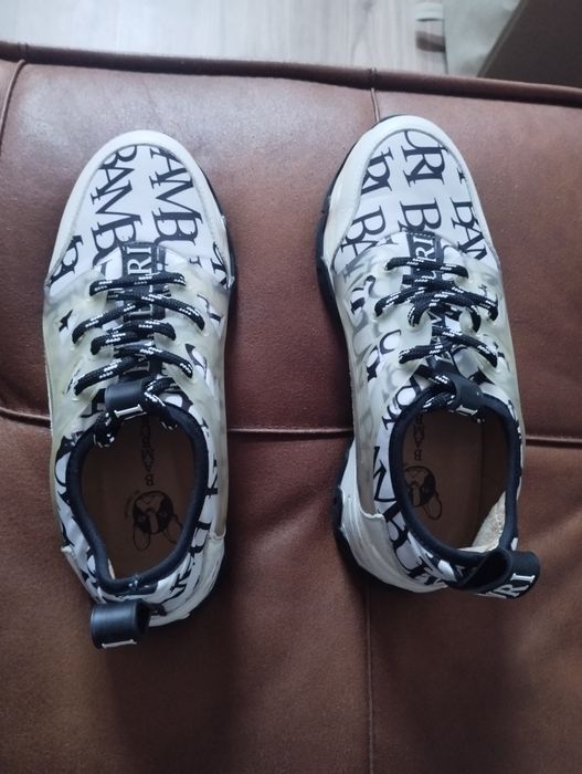 Tênis Bamburi quase novos