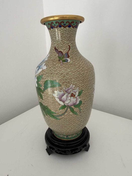 Jarra chinesa balaustre em Cloisonné