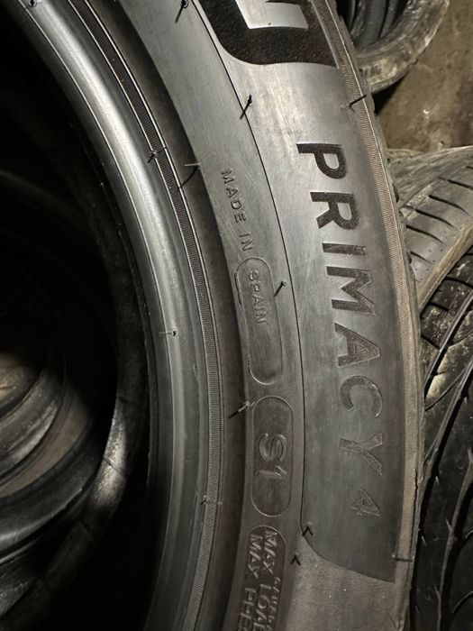 225/55R18 Michelin  2025p